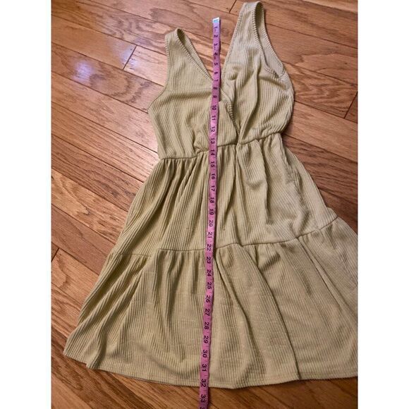 Caution to The Wind women's yellow v-neck sleeveless sleeveless peasant dress SM - Picture 5 of 7